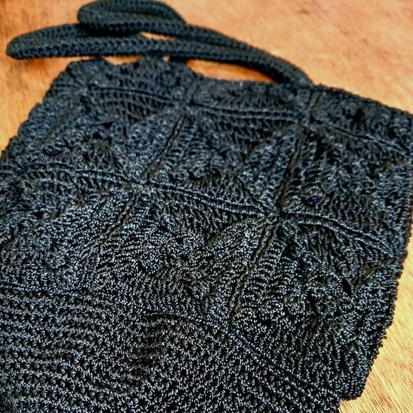 VINTAGE Crochet Purse Magnetic Snap Closure Lined Pocket Black Small 8" x 8" - Picture 2 of 7